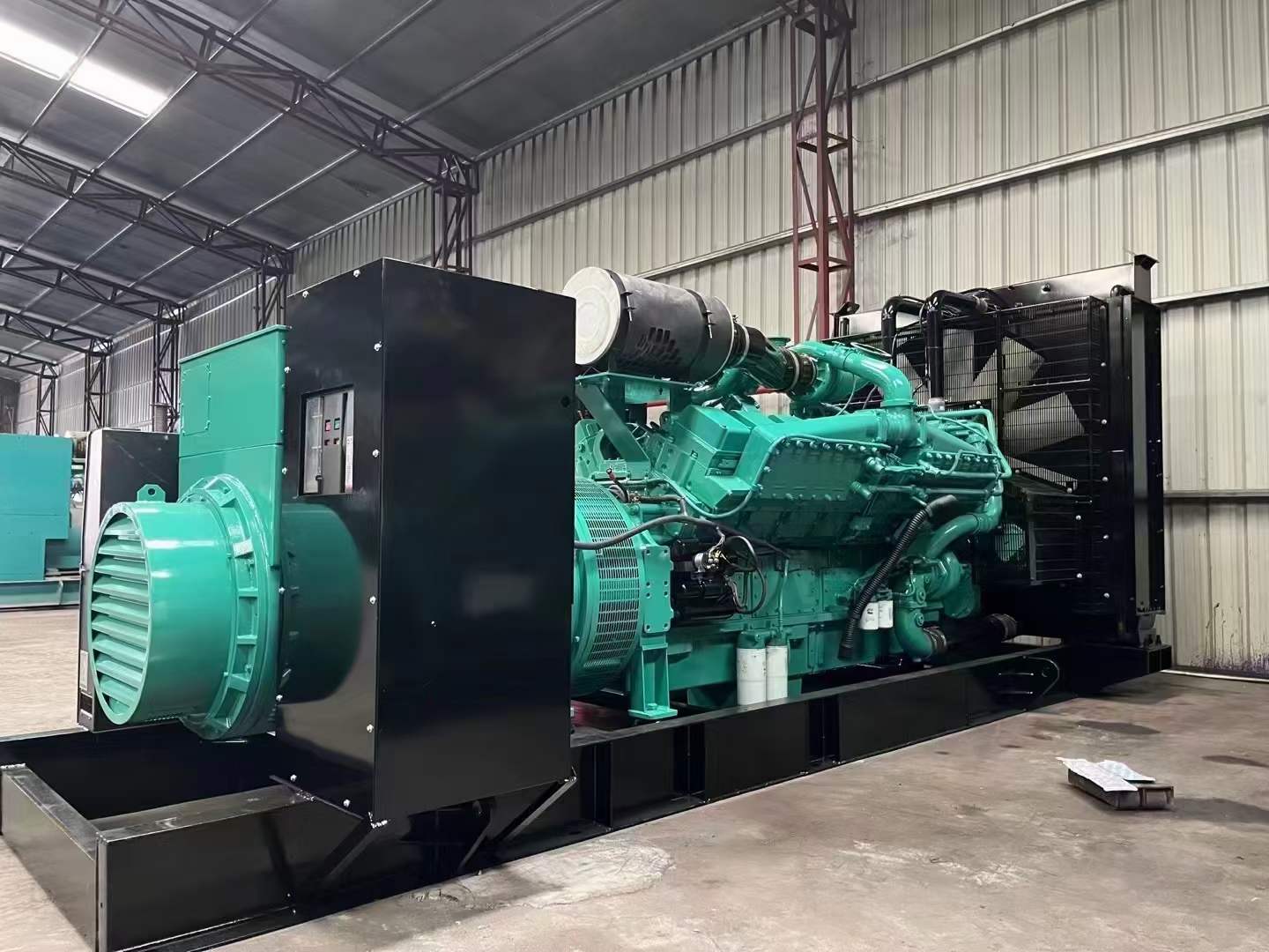 长寿如何降低 800kW 柴油发电机输出电流的波动？
